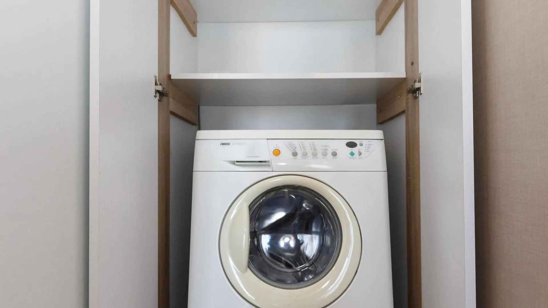 Evel'S Home Suites Салоники Греция