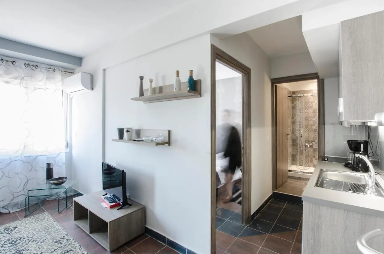 Evel'S Home Suites Салоники Апартаменты