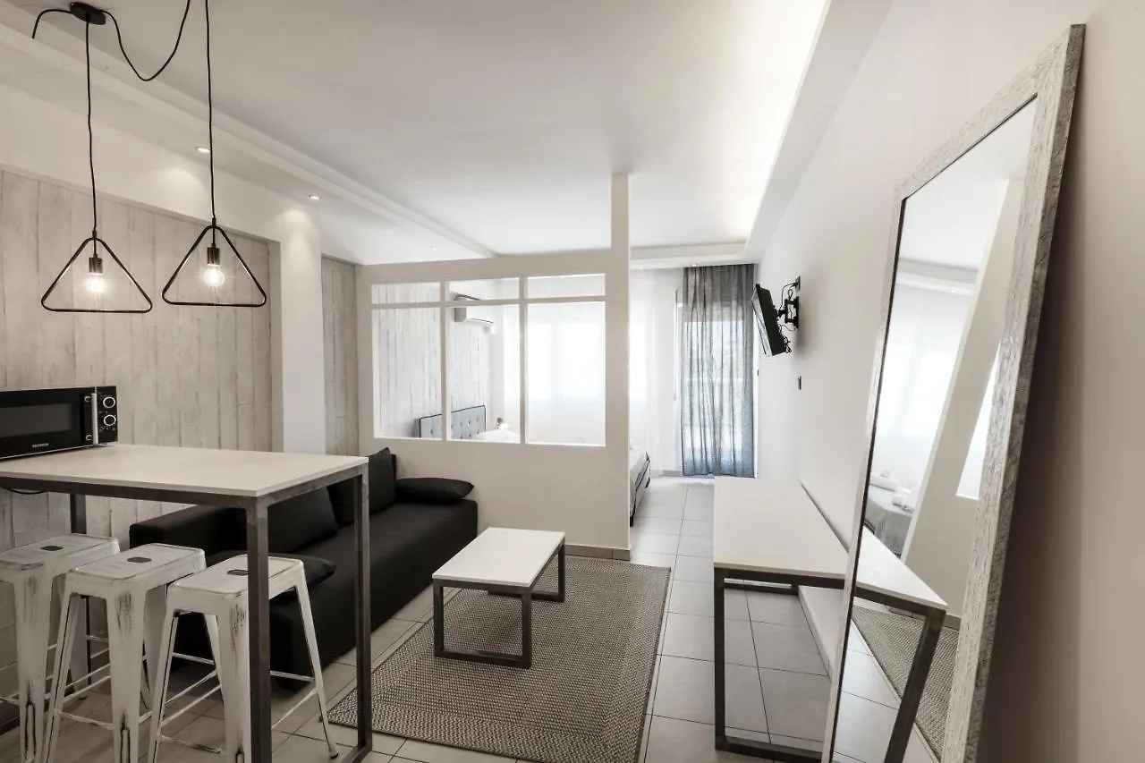 Evel'S Home Suites Салоники Апартаменты